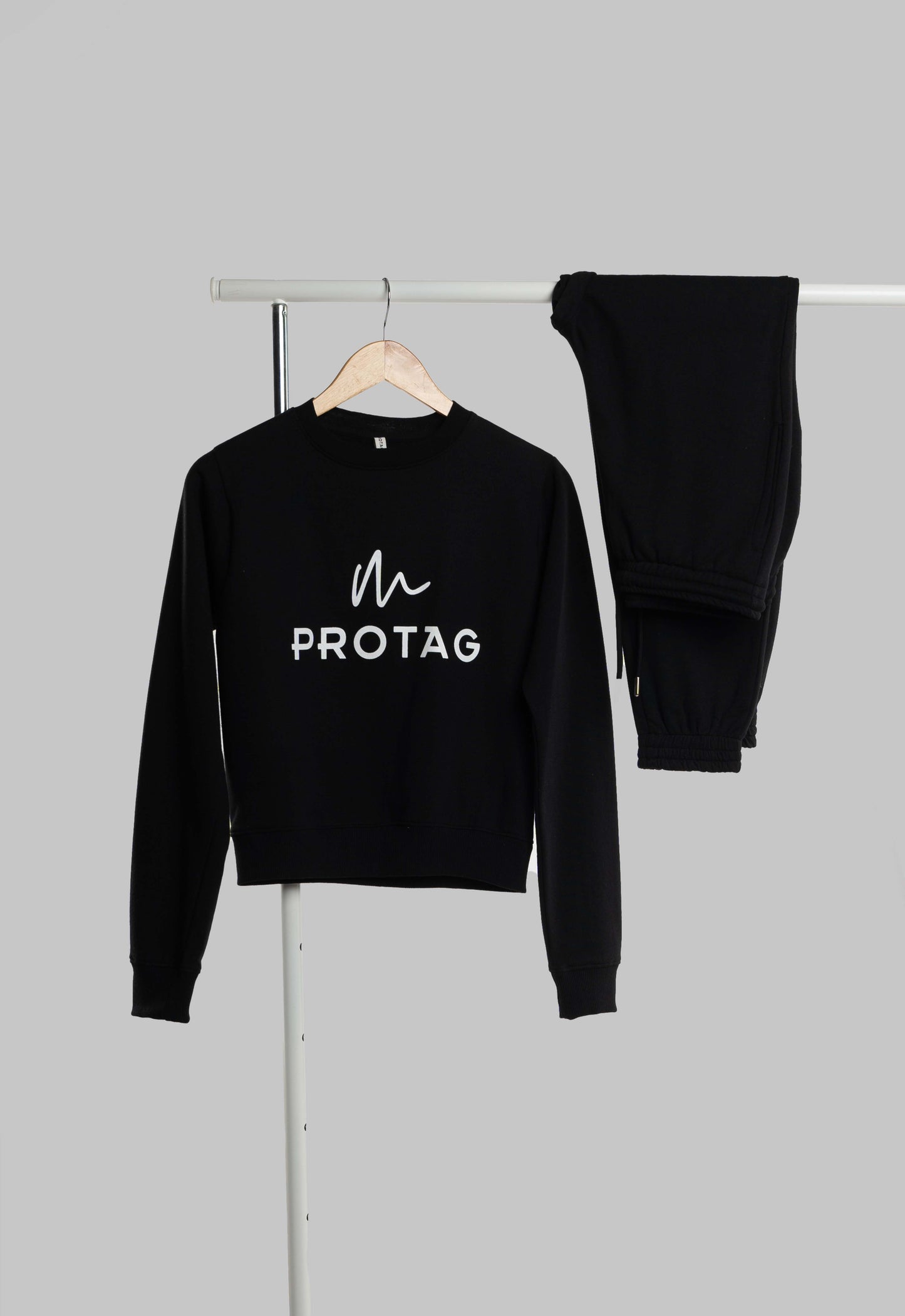 Signature Protag Sweatshirt